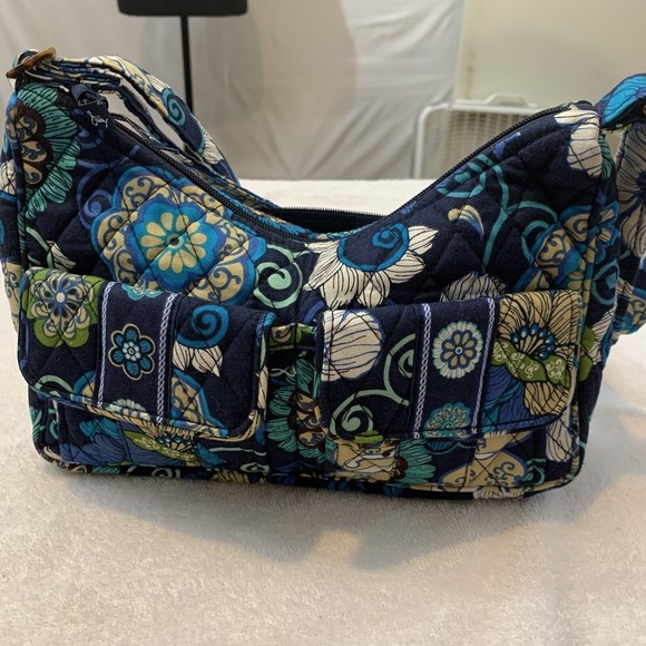 Authentic Vera Bradley Crossbody/Shoulder bag Retired Pattern Mod Floral… - Picture 1 of 6